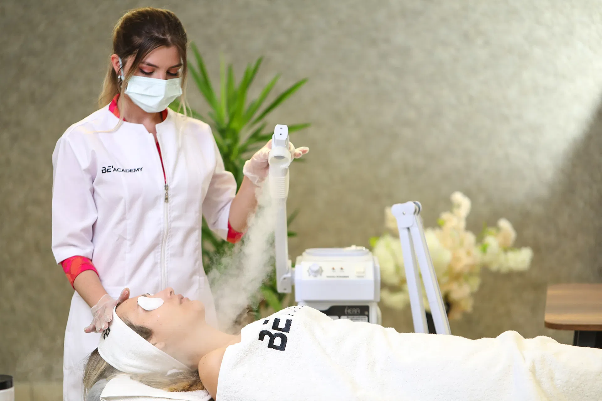 Ula Güzellik Uzmanı